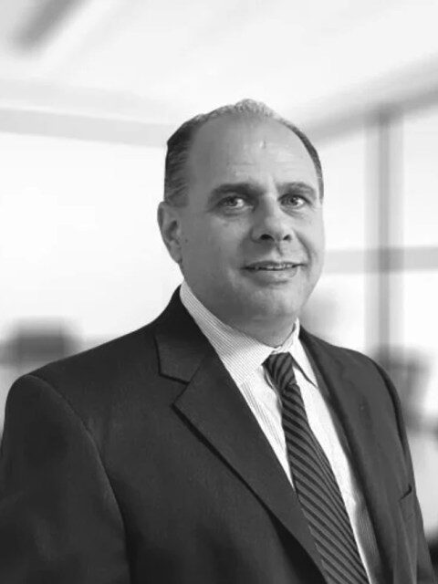 Paulo Calixto, advogado de imigração de Eduardo Bolsonaro nos EUA, retrato publicado em reportagem de março de 2025